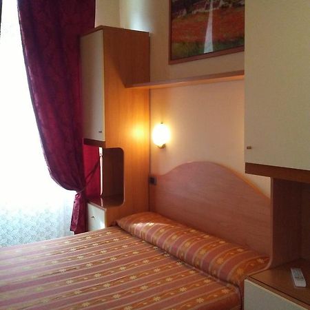 B&B Starlight Rome Bagian luar foto