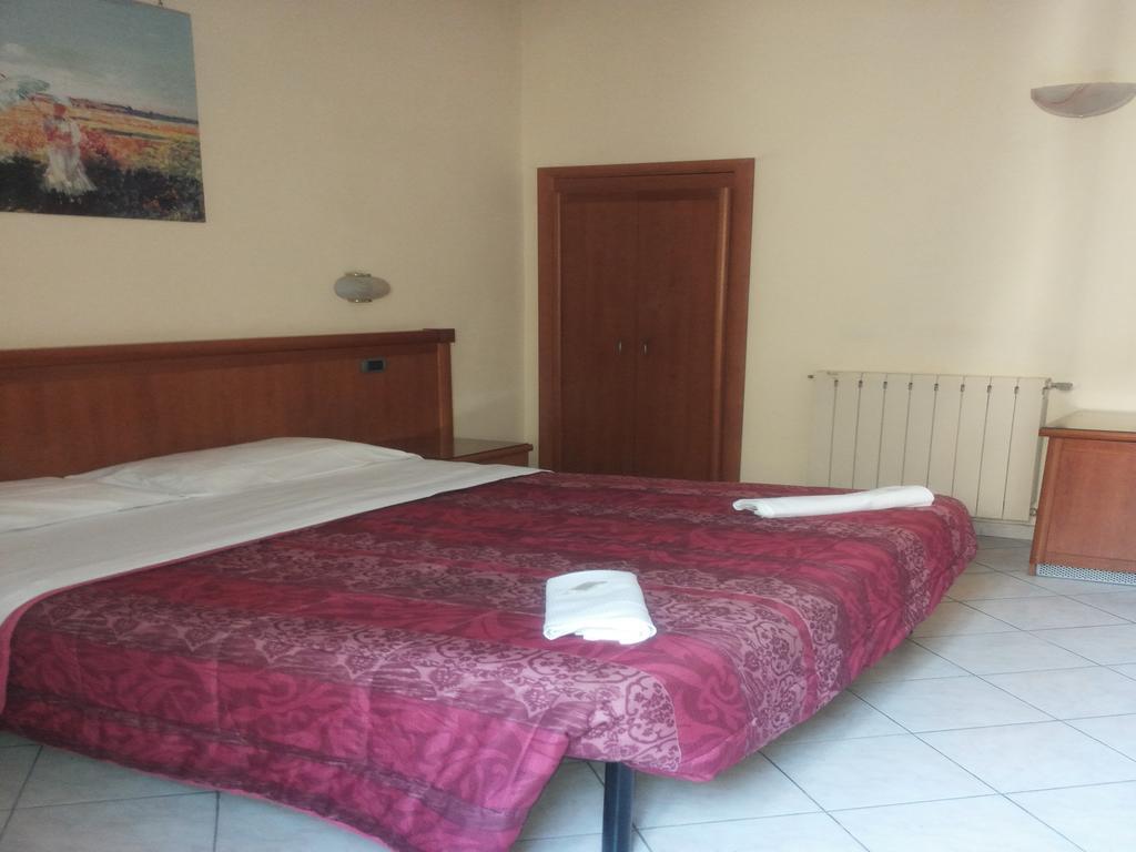 B&B Starlight Rome Bagian luar foto