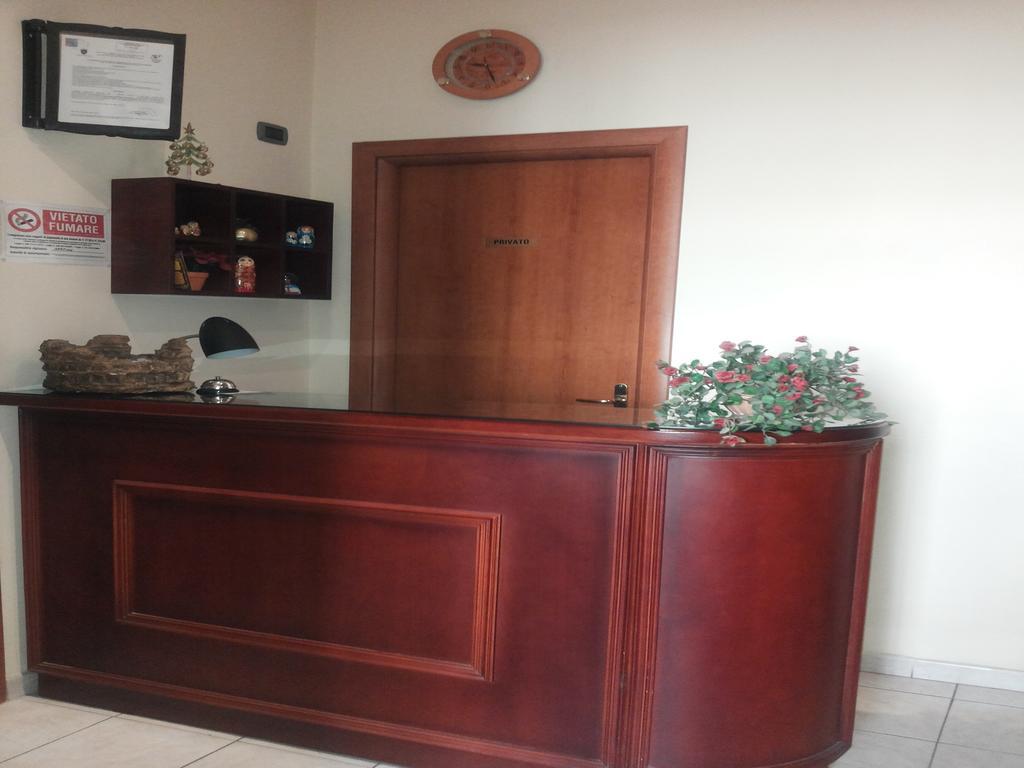 B&B Starlight Rome Bagian luar foto
