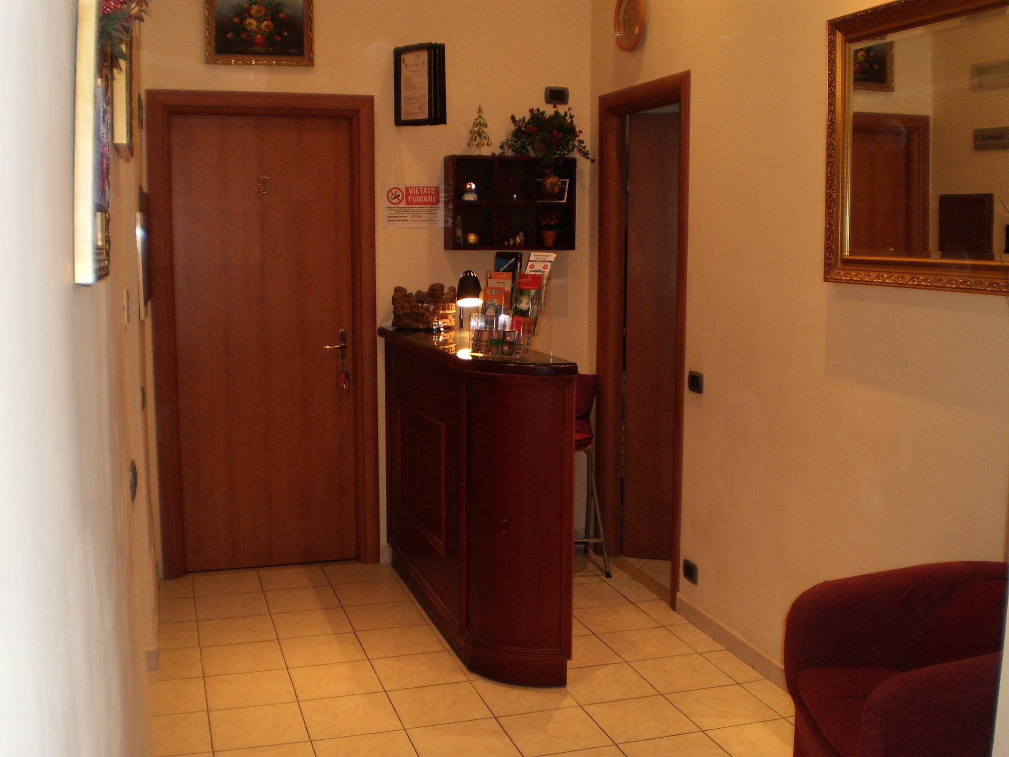 B&B Starlight Rome Bagian luar foto